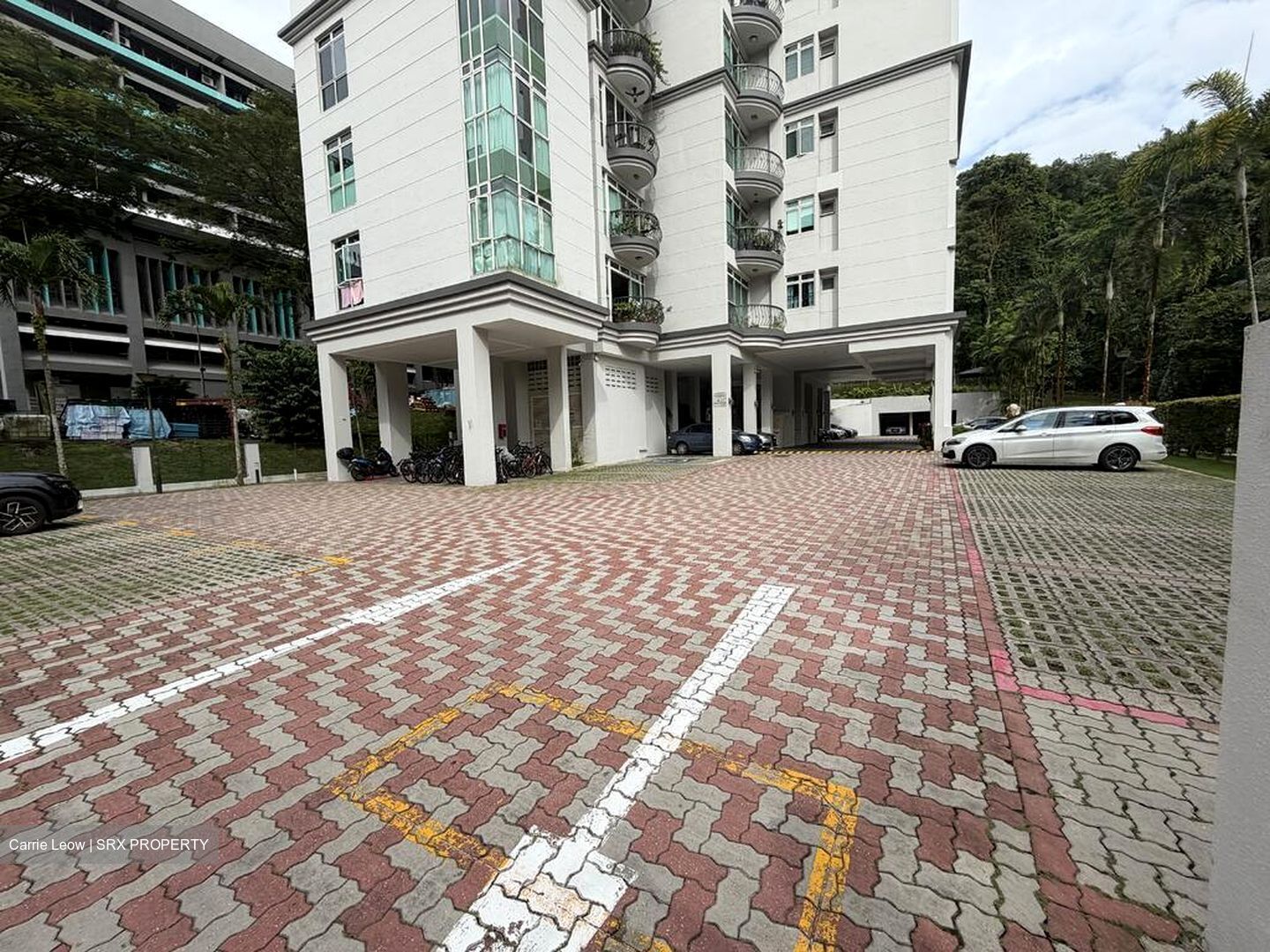 Hillview Apartments (D23), Apartment #503665491